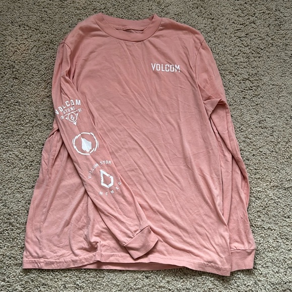 Pink volcom shirt - Picture 1 of 3